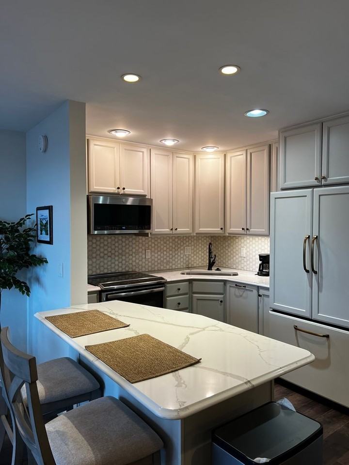 1800 Roundhill Rd #1503 - Photo 4 of 18