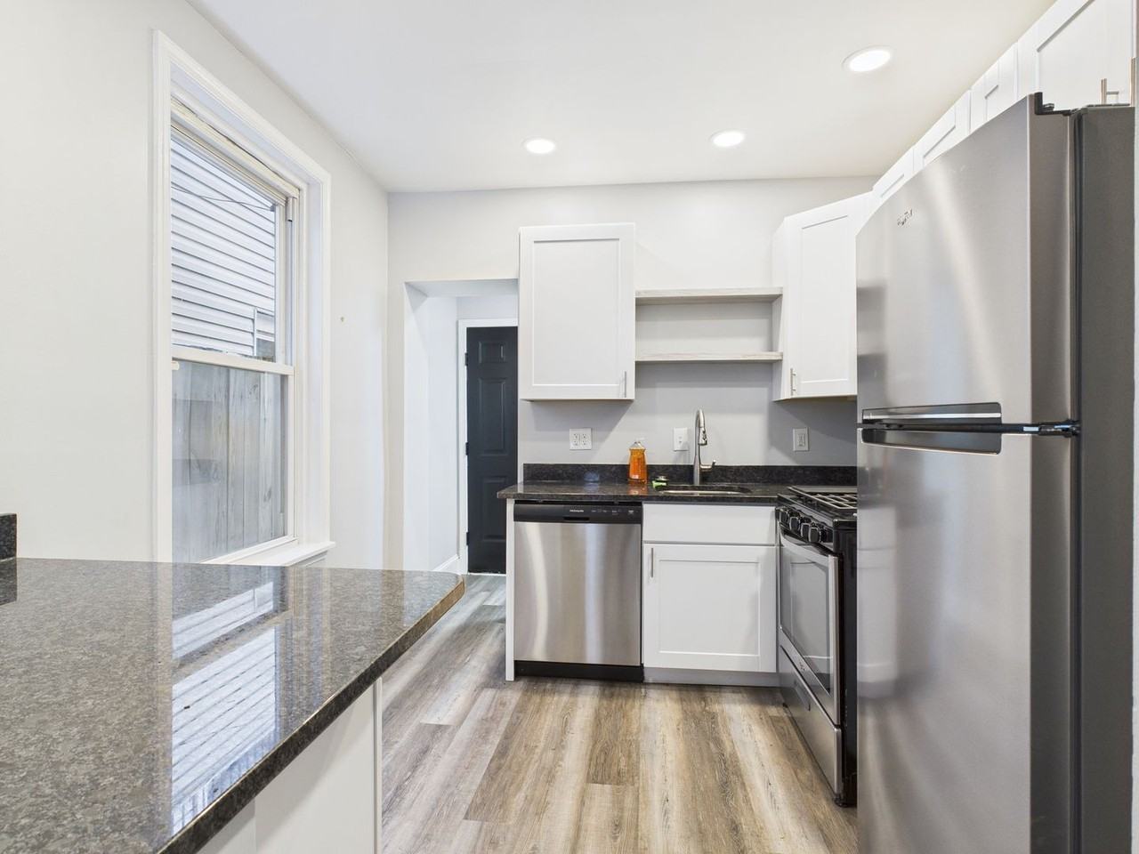 19 S 45th St #1 - Photo 4 of 18