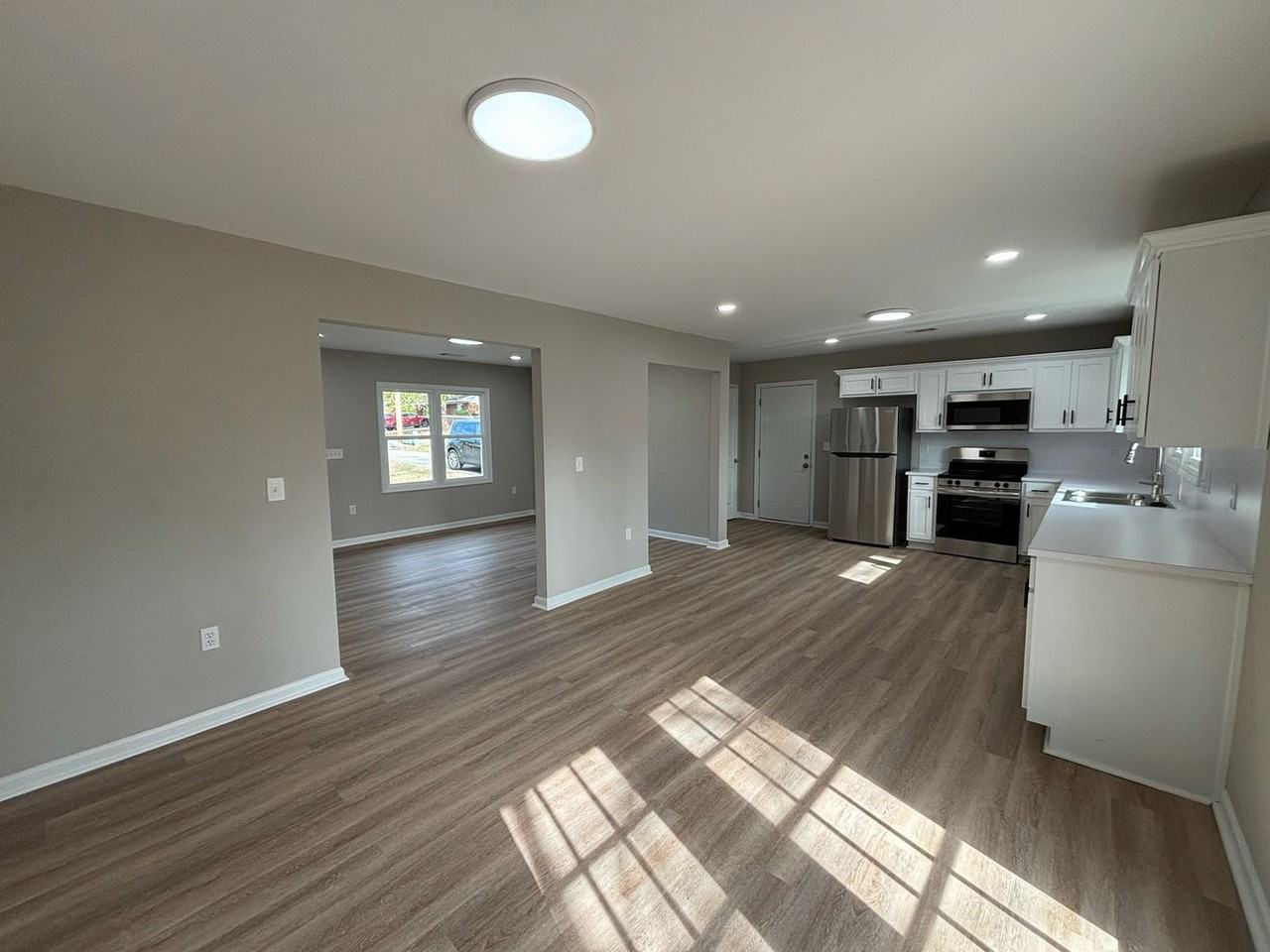 5318 Delray Dr - Photo 5 of 18