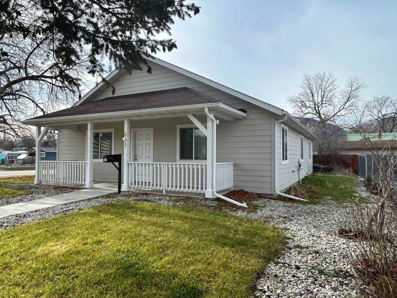 801 N 4th St - Photo 3 of 47