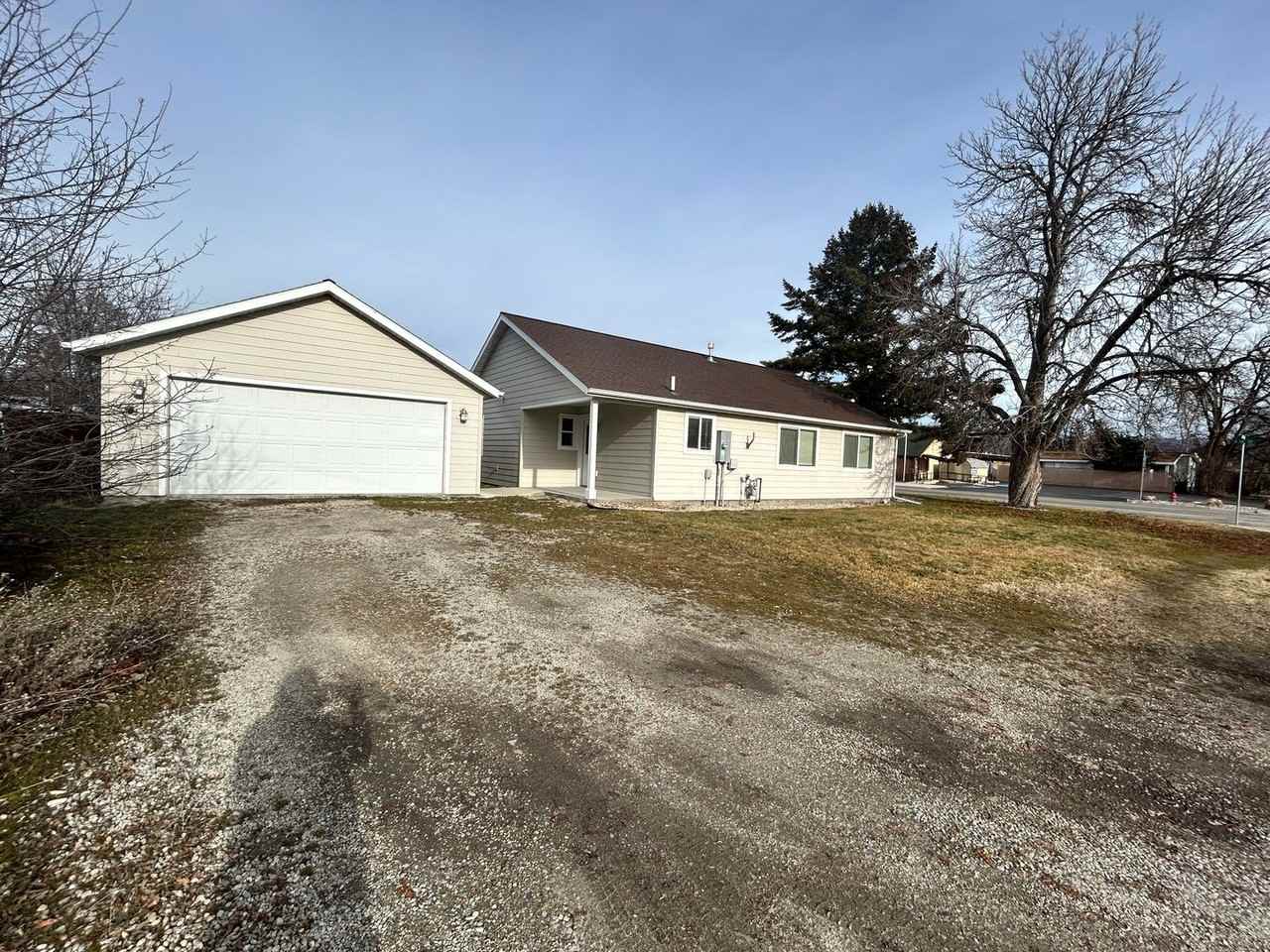 801 N 4th St - Photo 5 of 47