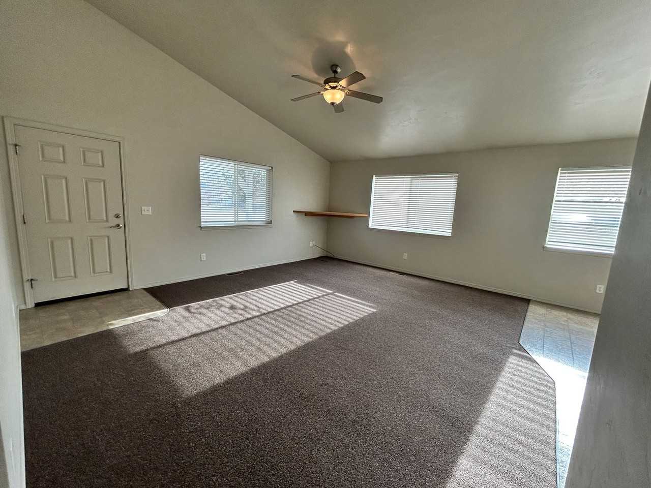 801 N 4th St - Photo 7 of 47