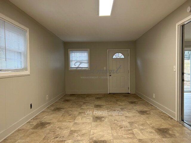 17 Wintergreen Ln - Photo 7 of 20