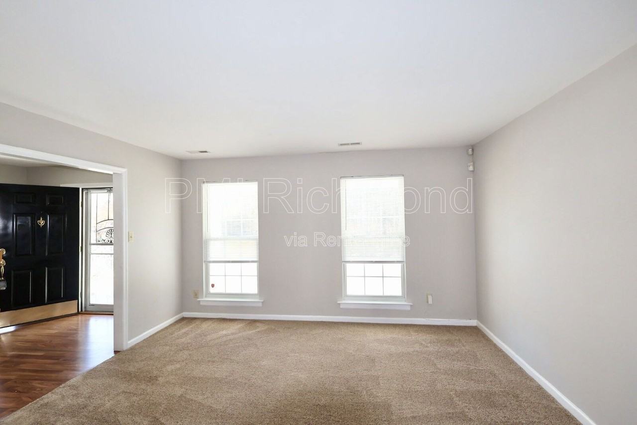 1100 Lorieville Ln - Photo 4 of 32