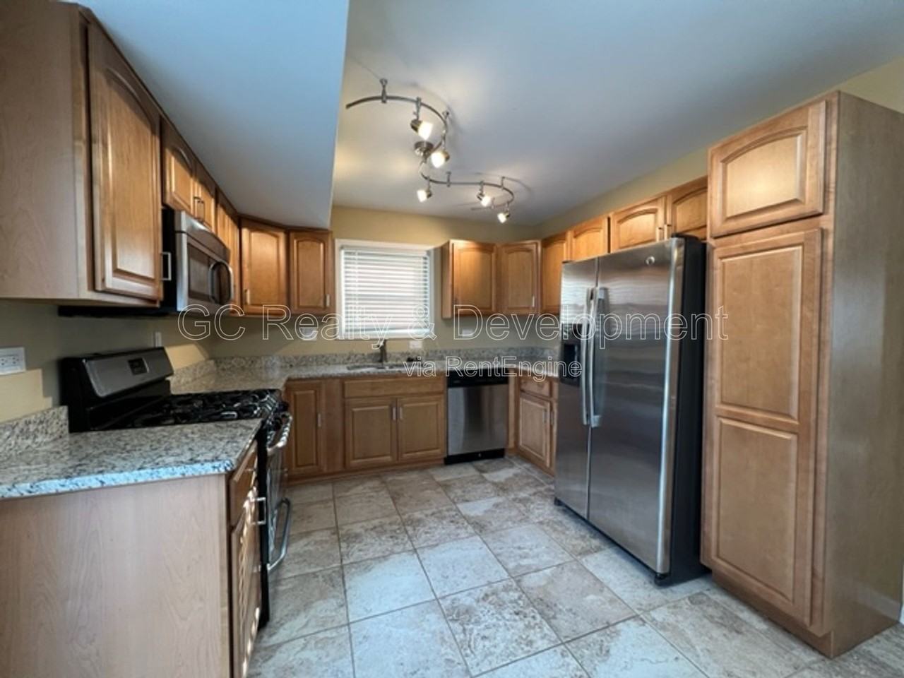 12 Wild Rose Ct - Photo 3 of 20