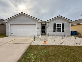 featured image of 3640 Alta Lakes Blvd