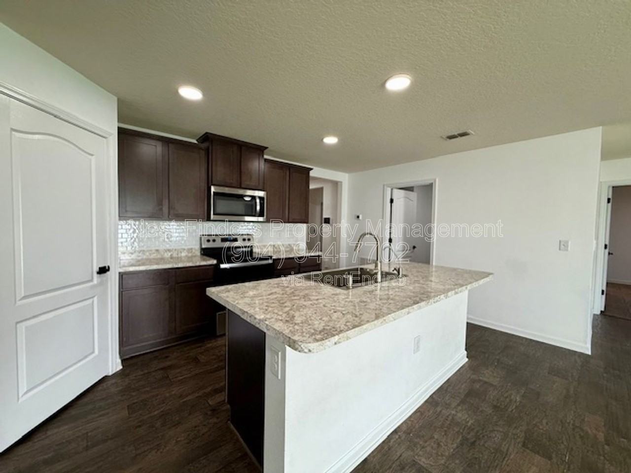 3640 Alta Lakes Blvd - Photo 7 of 29