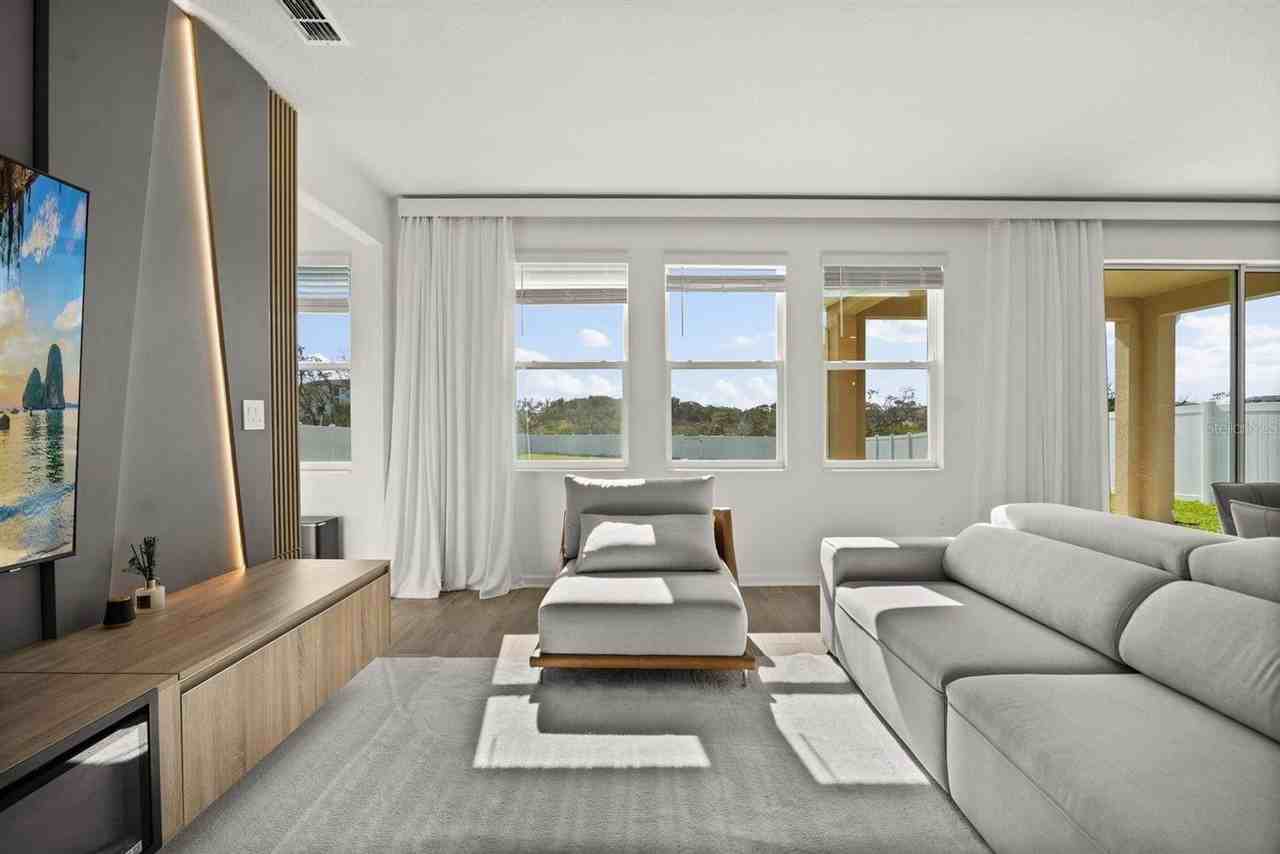 11115 Great Rock St - Photo 3 of 34