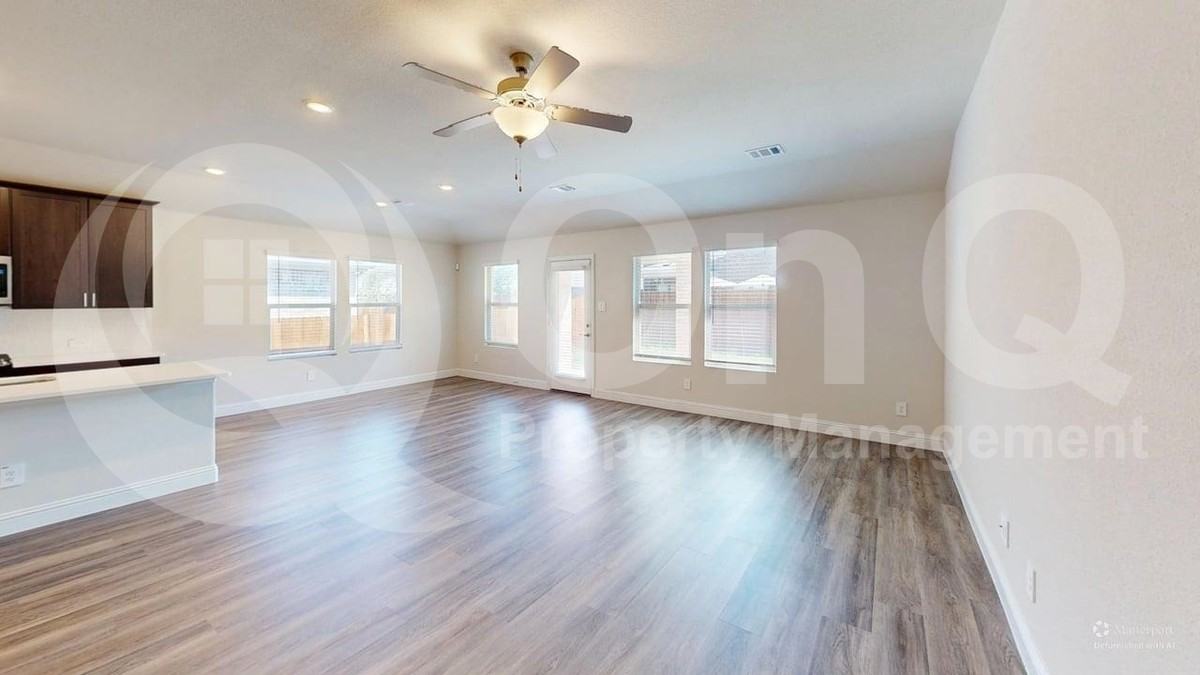 613 Huntley Dr - Photo 2 of 28