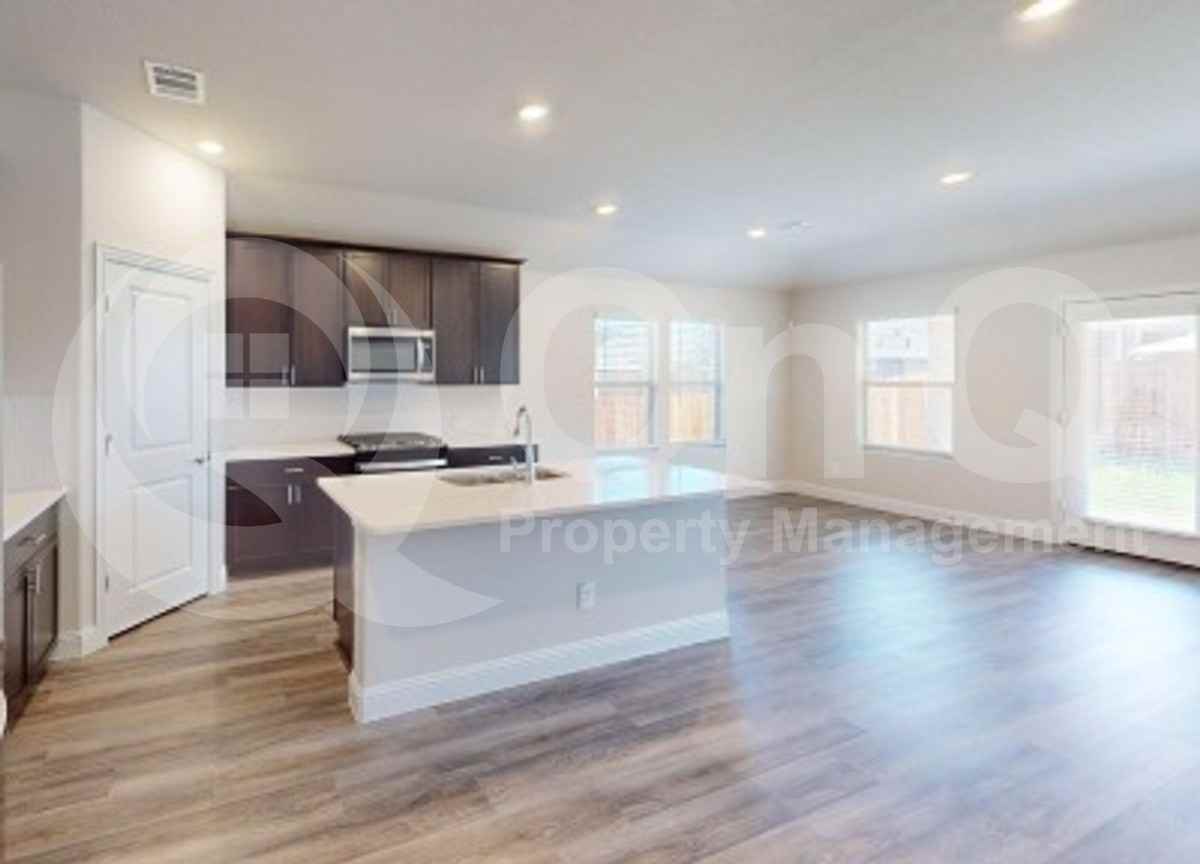 613 Huntley Dr - Photo 6 of 28