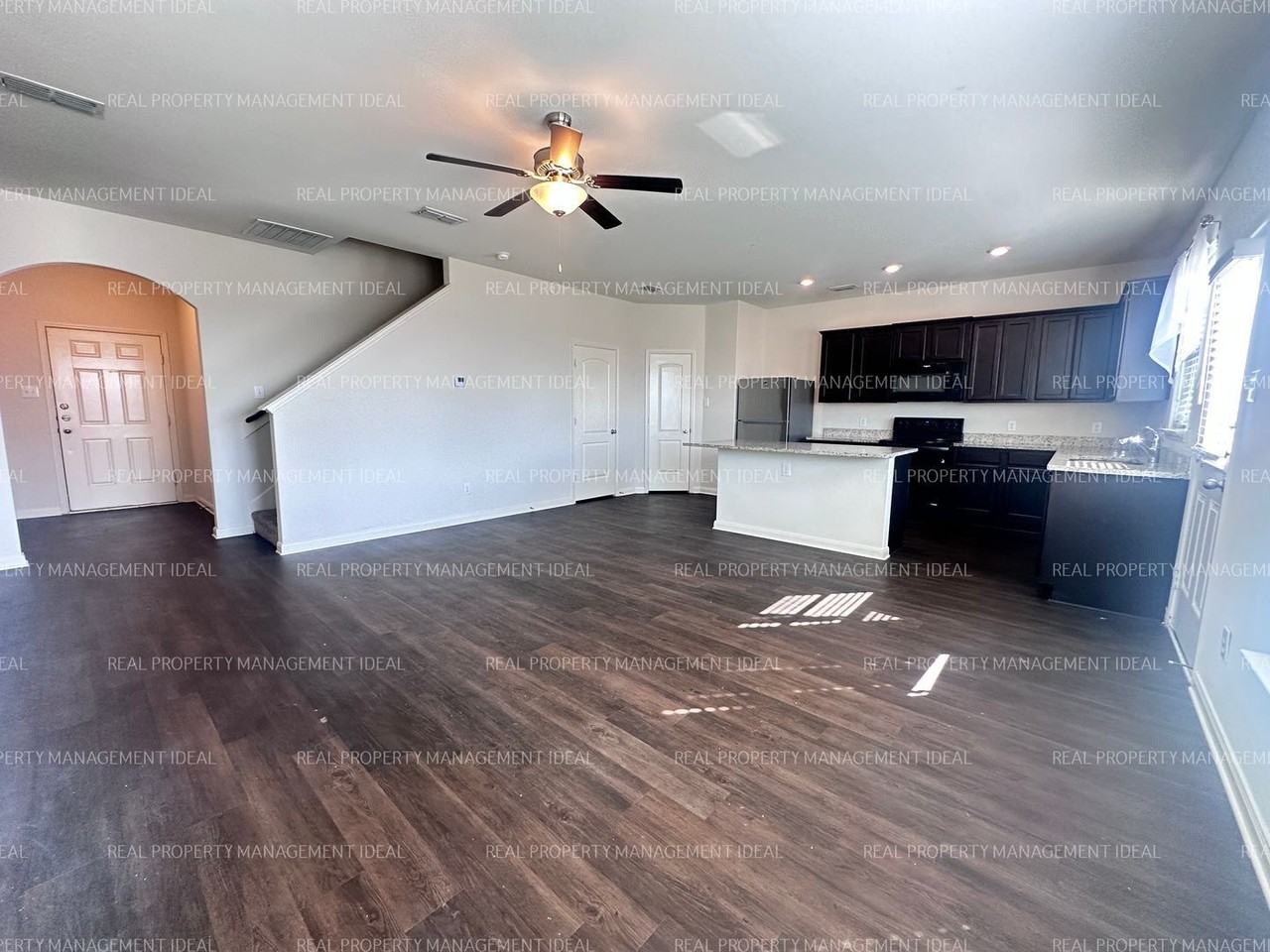 14310 Wrangler Way - Photo 5 of 25