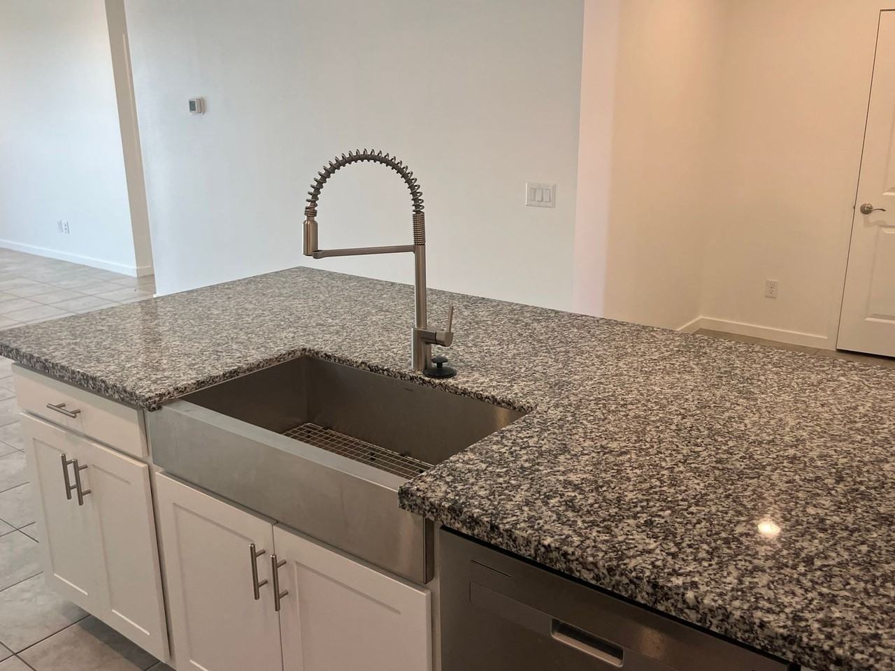 19915 W Badgett Ln - Photo 5 of 21