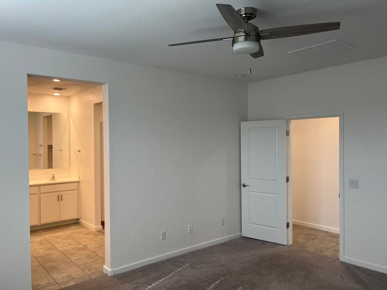 19915 W Badgett Ln - Photo 6 of 21