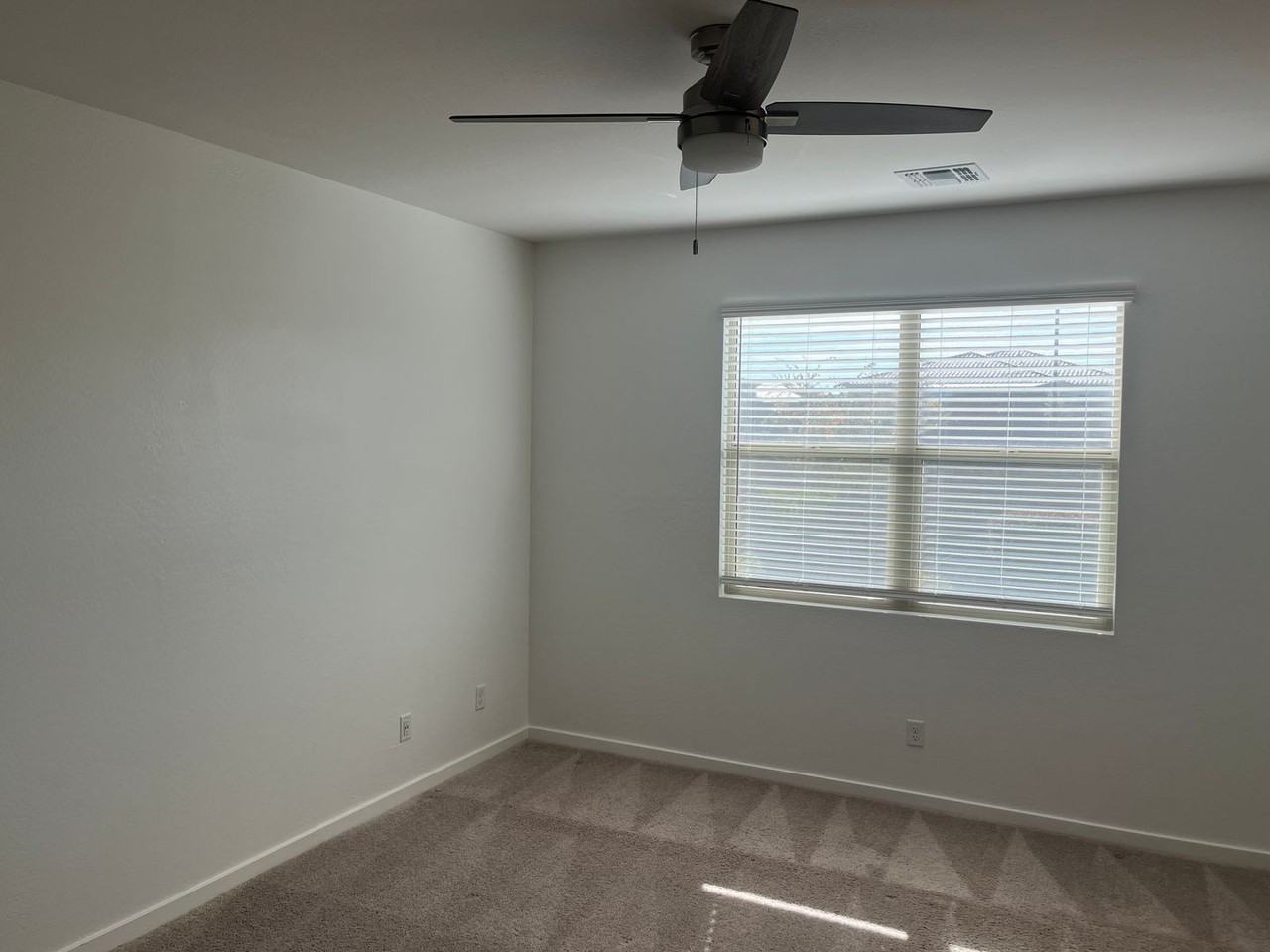 19915 W Badgett Ln - Photo 7 of 21