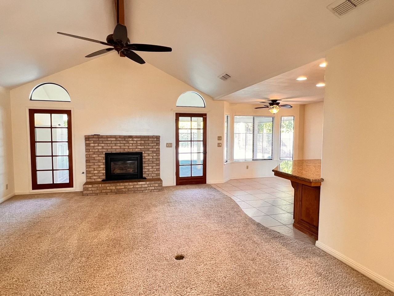 8900 Landover Ln - Photo 6 of 29