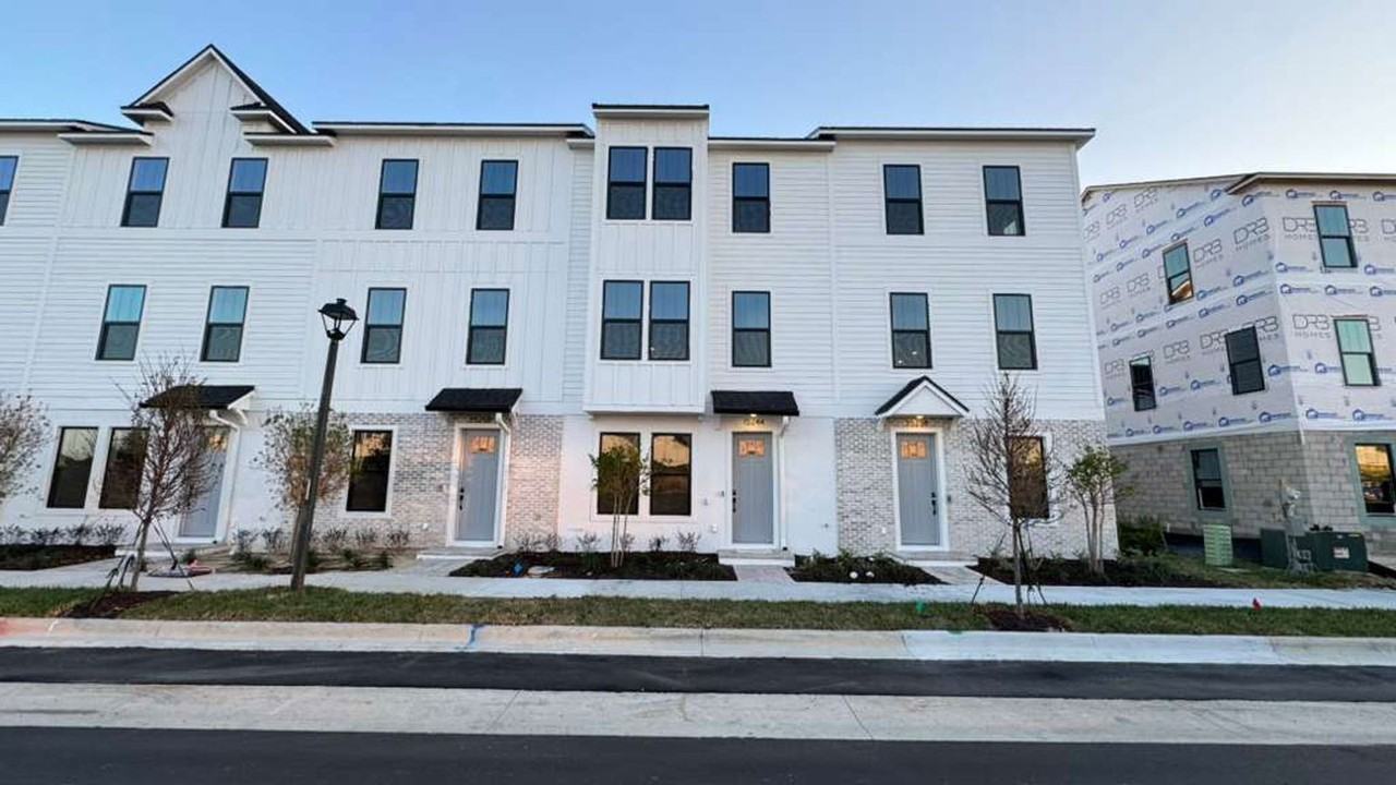 15244 Groveside Rd - Photo 2 of 27