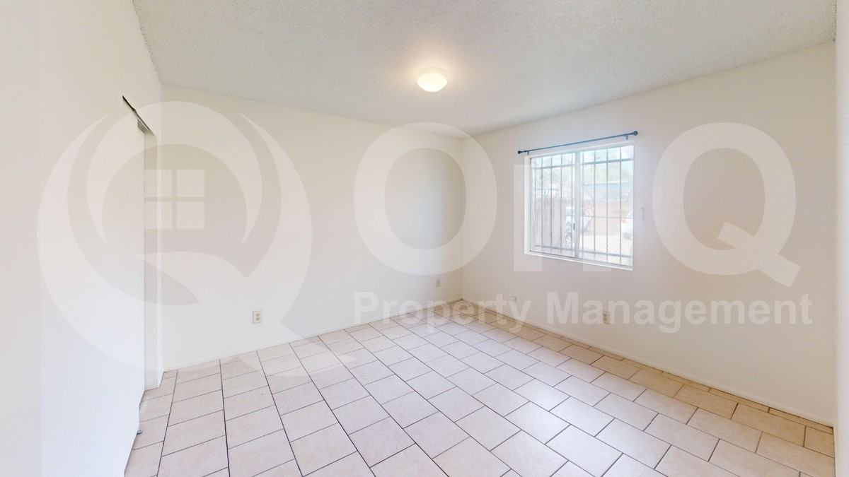 1229 E 25th St - Photo 5 of 11