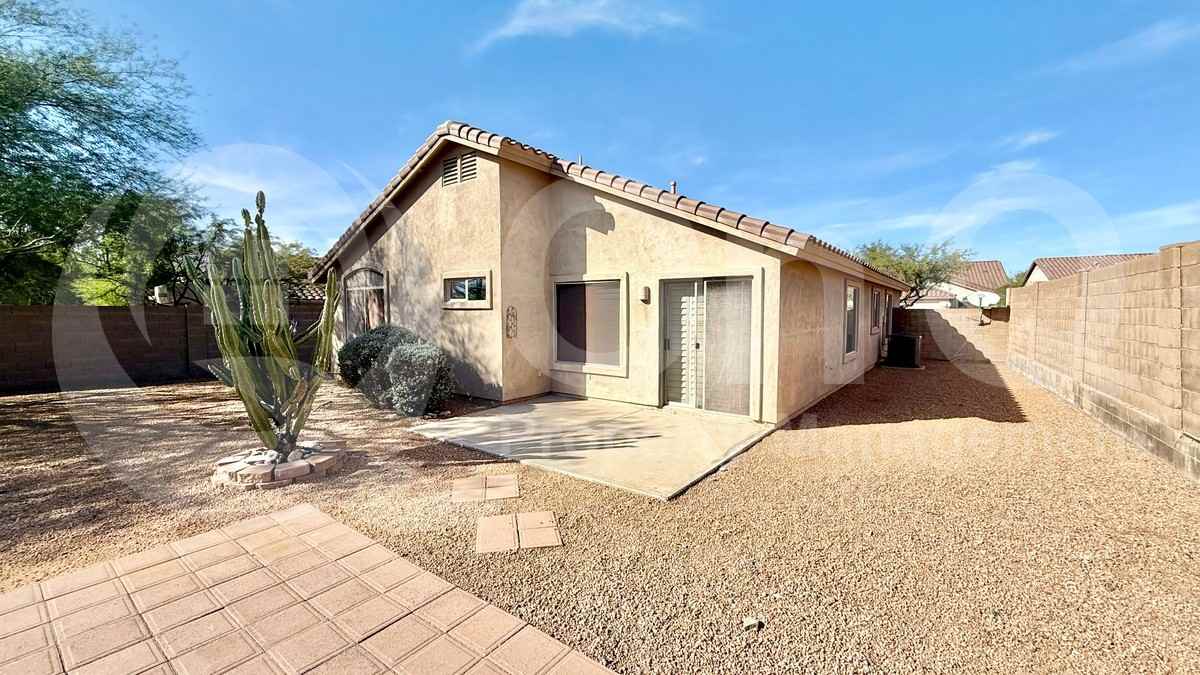 10253 E Penstamin Dr - Photo 6 of 48