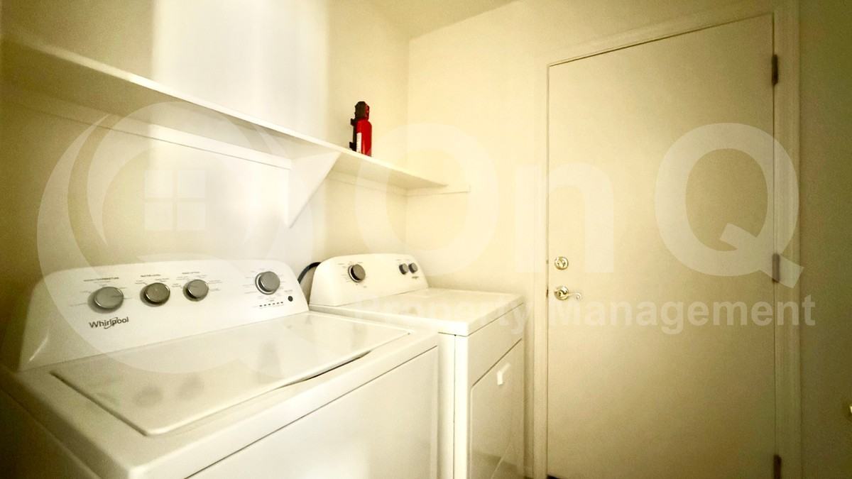 10253 E Penstamin Dr - Photo 7 of 48