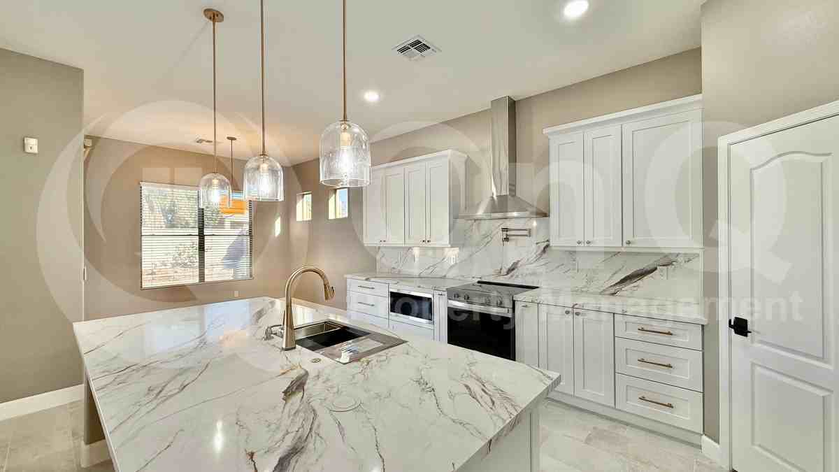 10722 E Lobo Ave - Photo 3 of 23