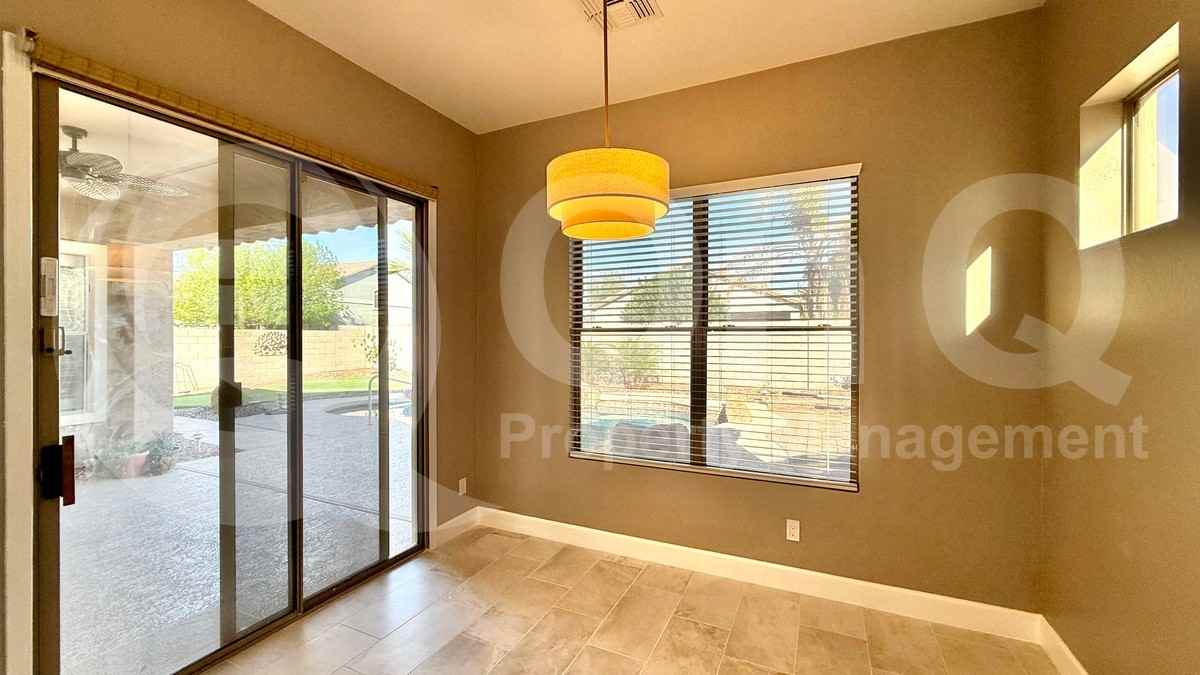 10722 E Lobo Ave - Photo 6 of 23