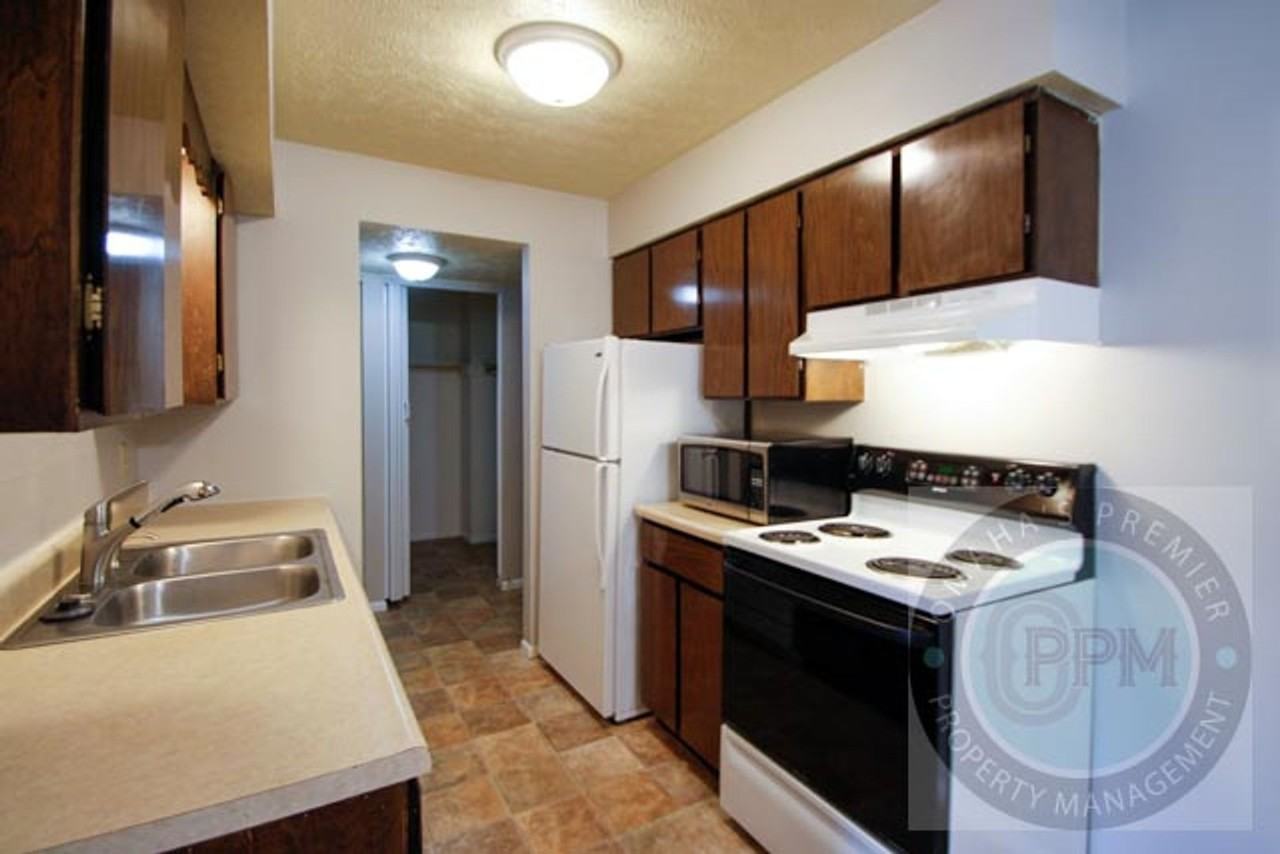 820 Lincoln Rd Apt 202 #202 - Photo 7 of 29