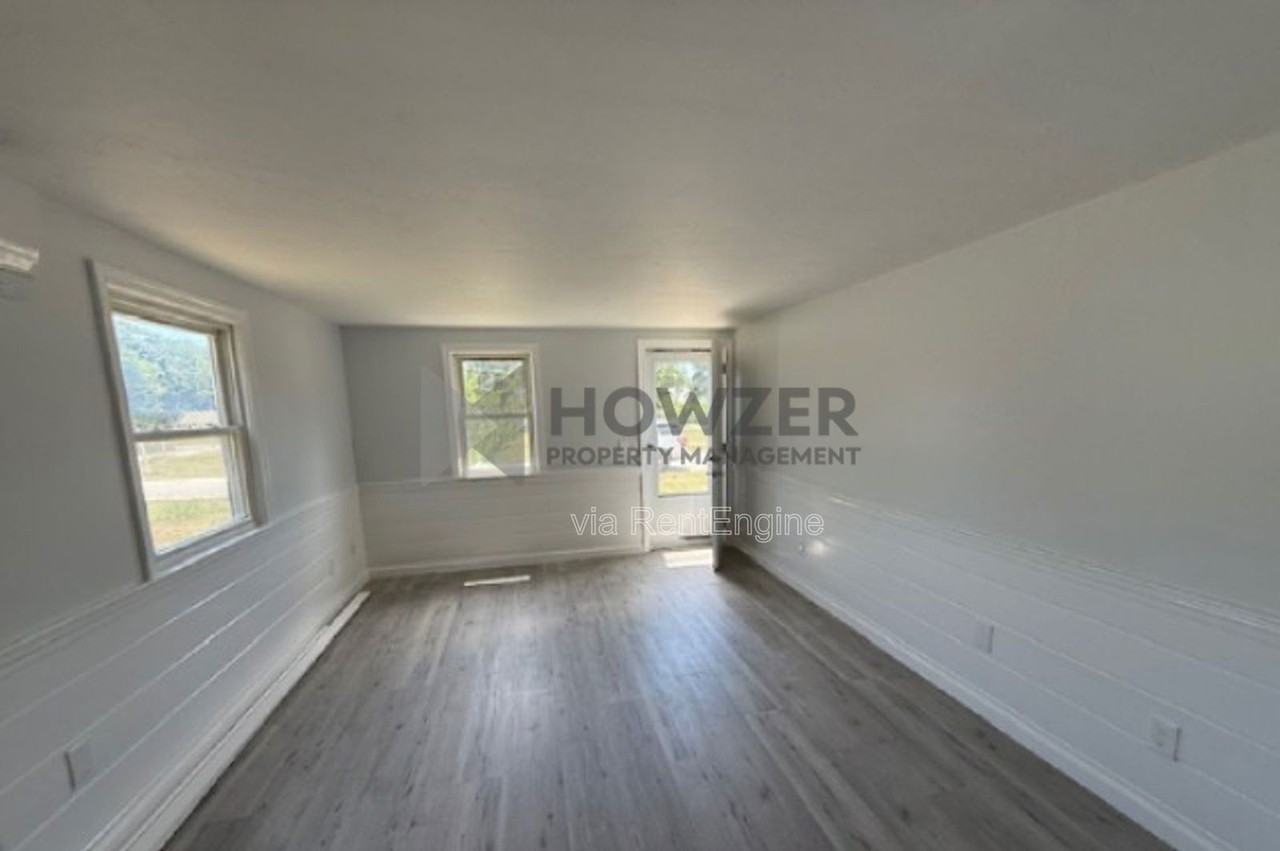 325 Oak Neck Rd - Photo 3 of 8