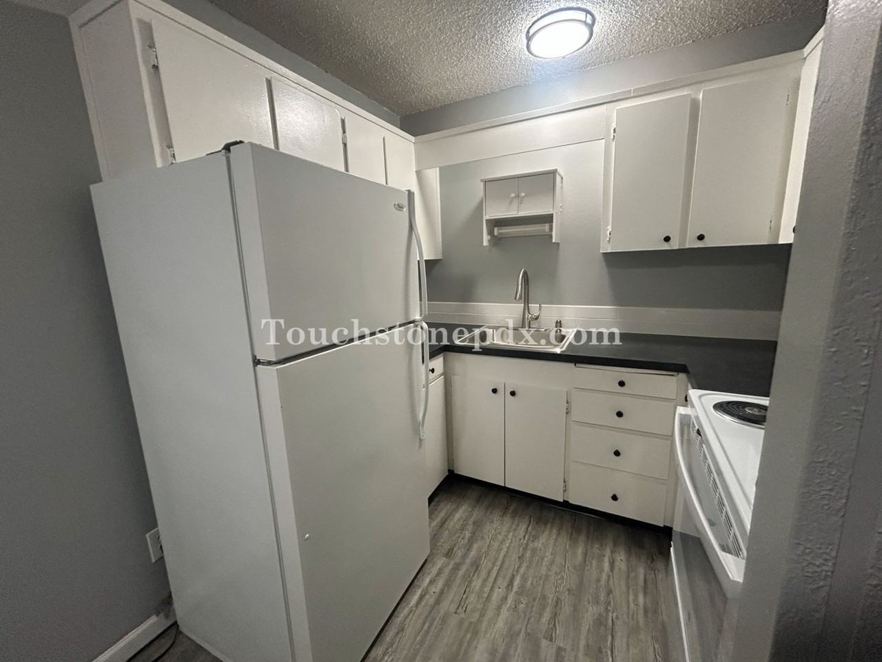 2425 Se 135th Ave - Photo 6 of 18