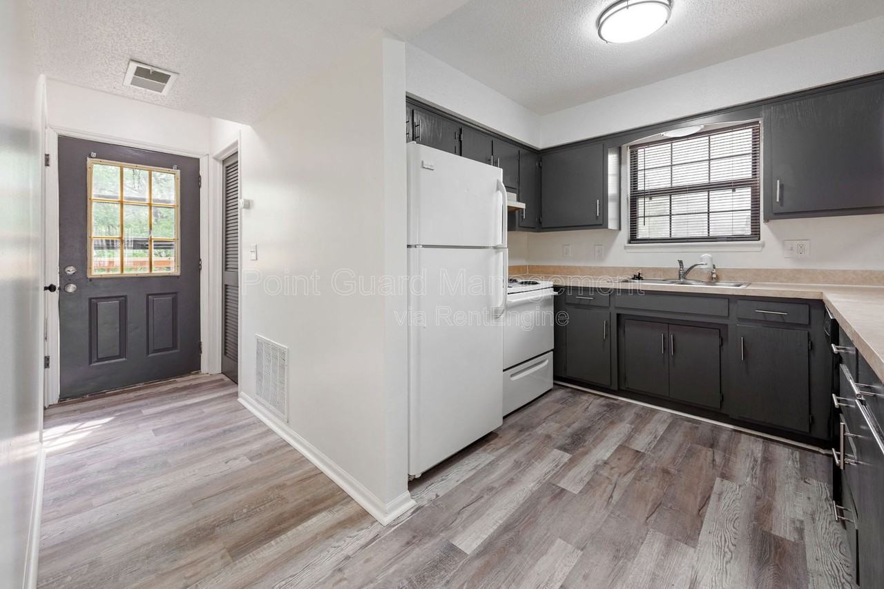 7015 N Chas Dr #F - Photo 2 of 24