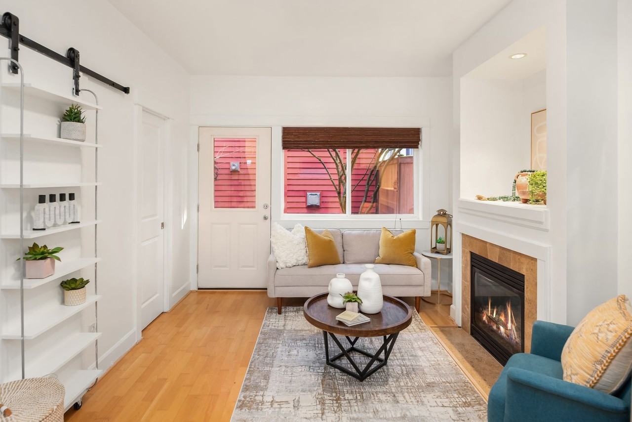 2015 S Main St #B - Photo 5 of 22