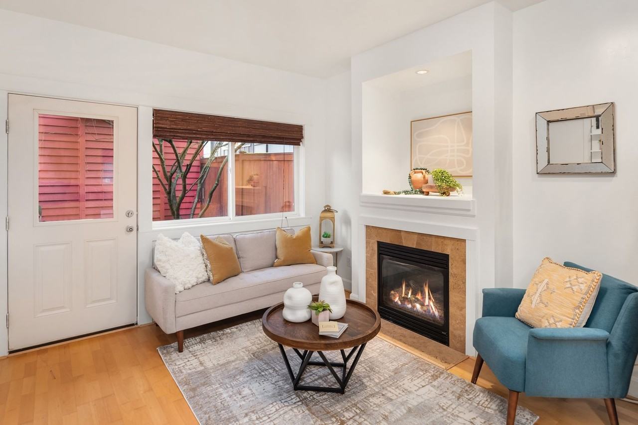 2015 S Main St #B - Photo 6 of 22