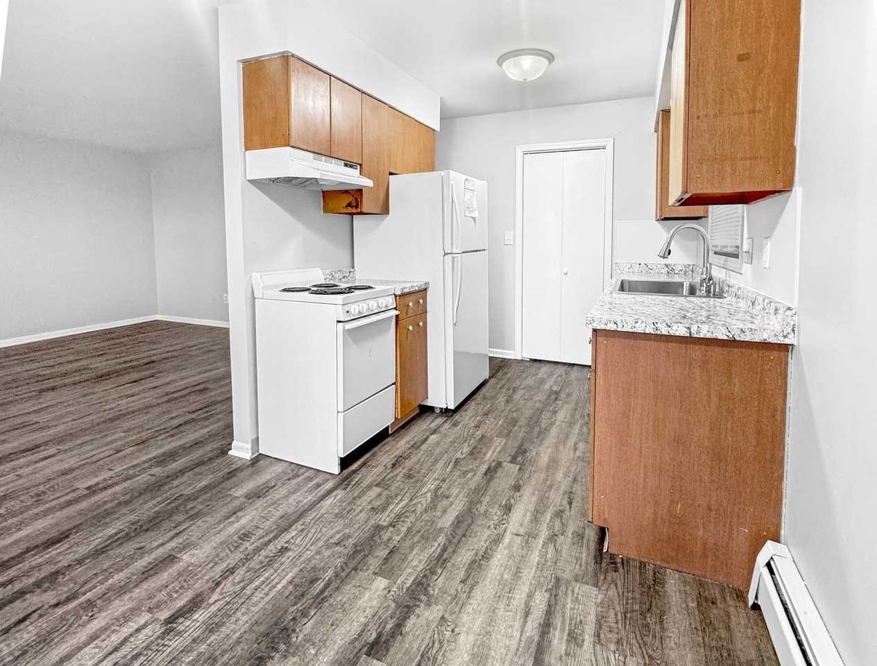 3111 Hubal Ave Sw - Photo 2 of 9