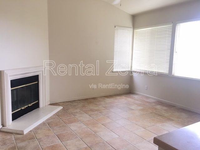 1896 Edgewood Ct - Photo 5 of 16