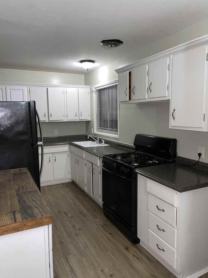 6558 College Dr - Photo 6 of 25