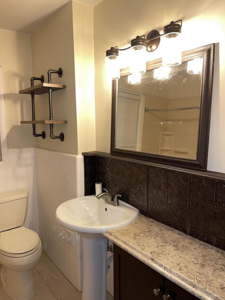 6558 College Dr - Photo 7 of 25