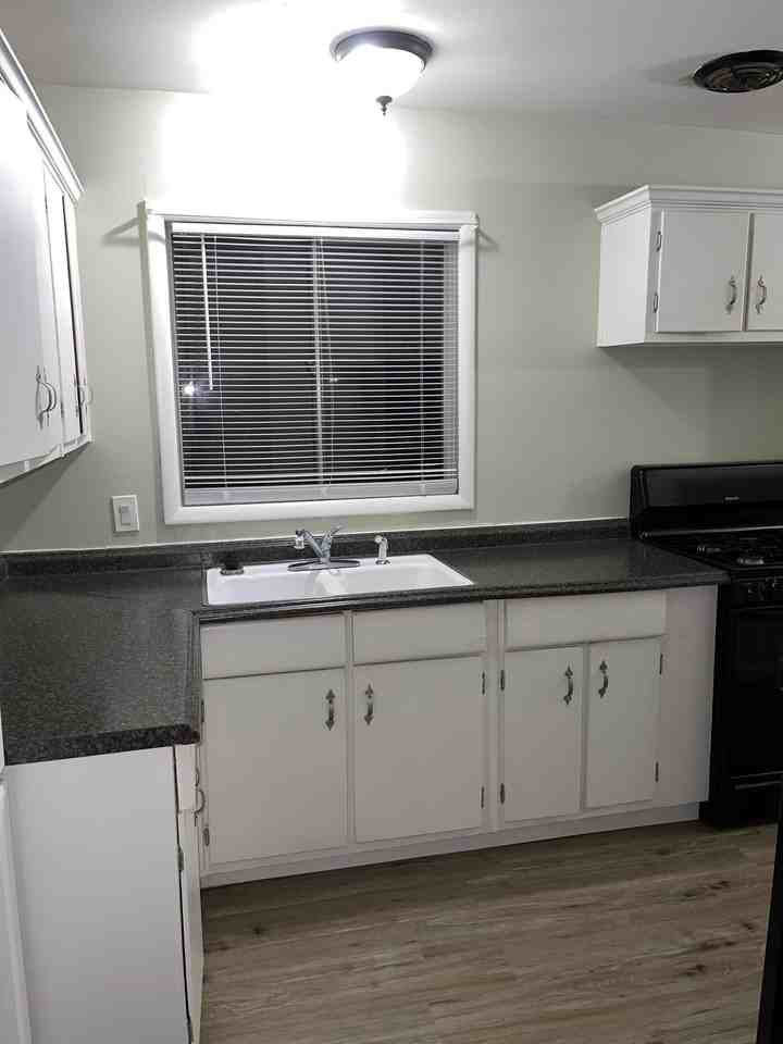 6558 College Dr - Photo 7 of 25