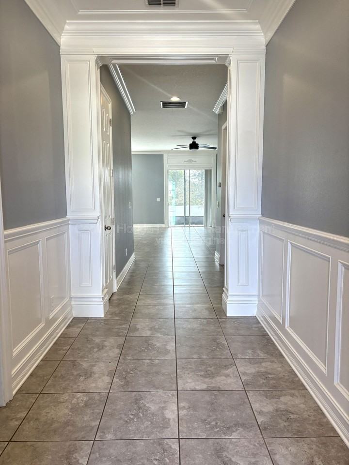 984 Maypole Dr - Photo 2 of 21