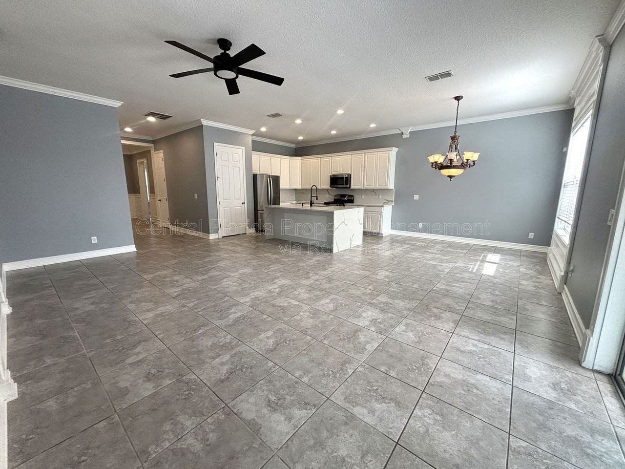 984 Maypole Dr - Photo 3 of 21