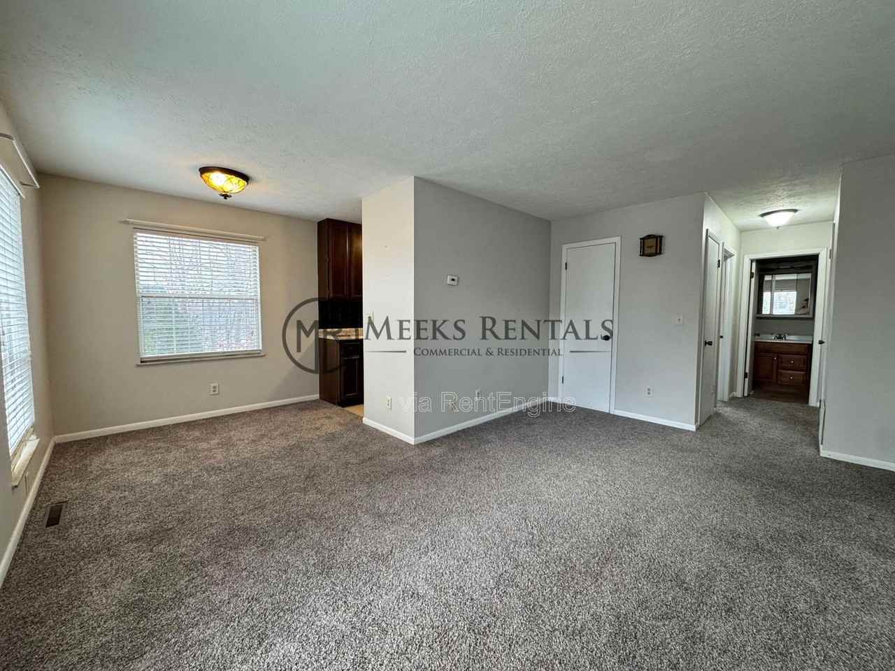 4B Dalton Way - Photo 4 of 10