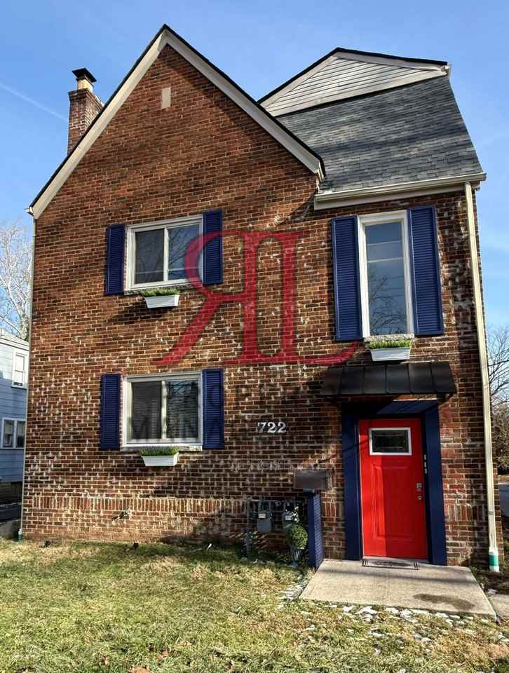 722 Sheridan Ave #C - Photo 2 of 14