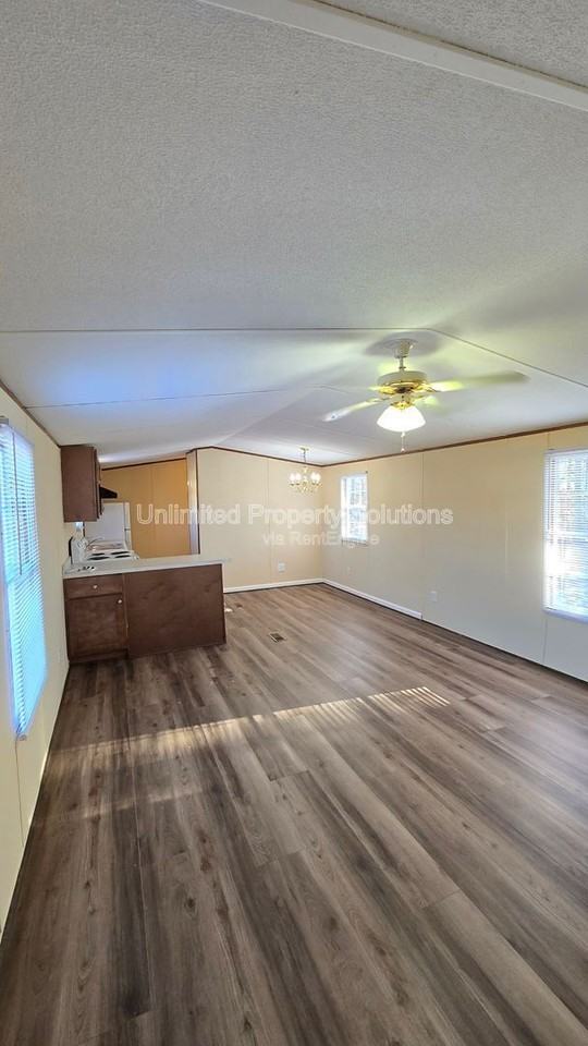 337 Gold Coast Dr - Photo 4 of 19