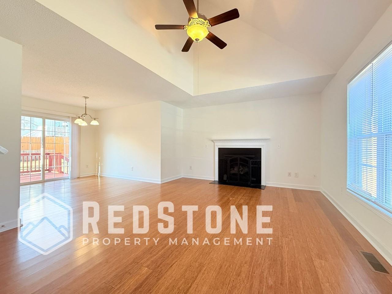 131 Hoskins Cir - Photo 6 of 32