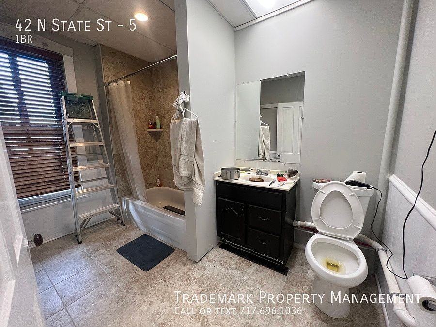 42 N State St #5 - Photo 3 of 4