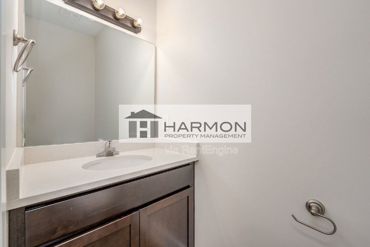 2078 N Reece Ct - Photo 6 of 16