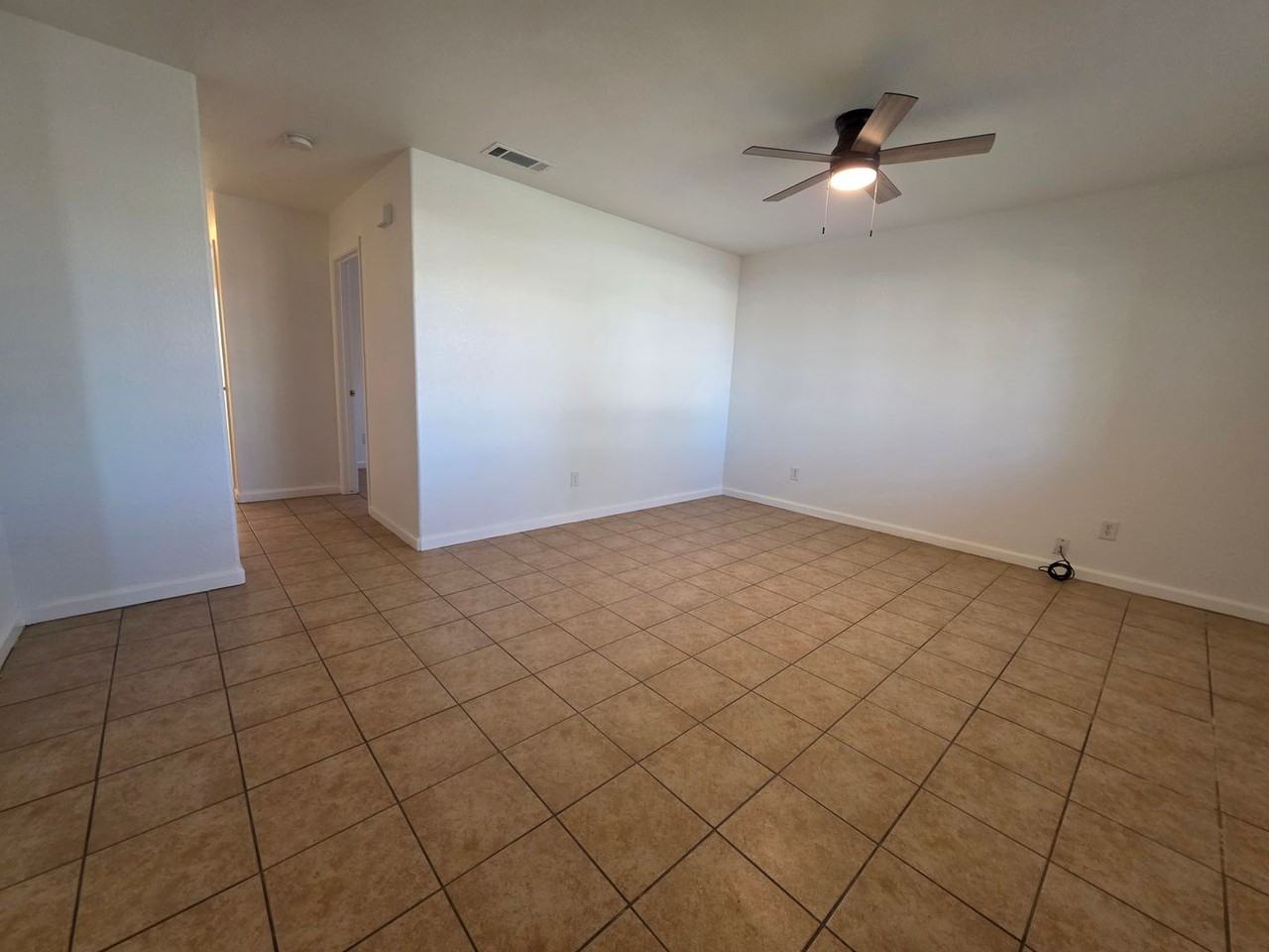 12287 Albert Ave - Photo 5 of 23