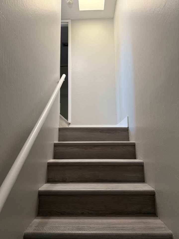 79 Avram Ave - Photo 5 of 33