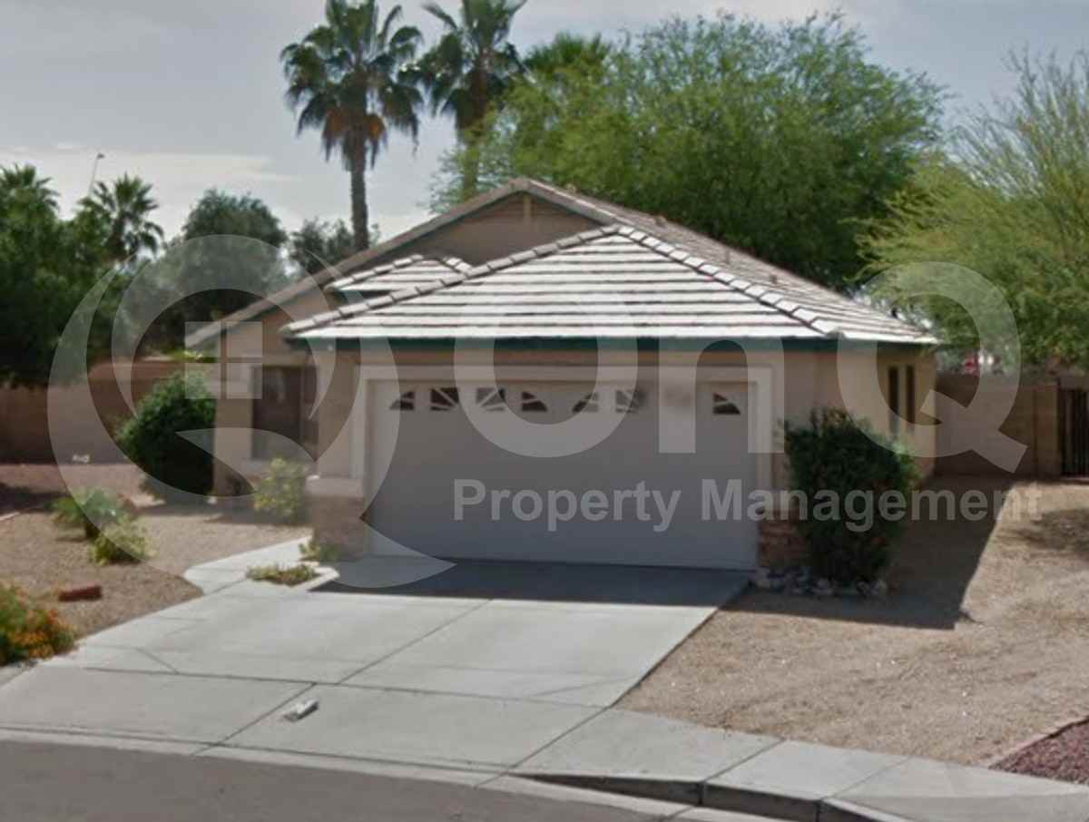 15901 W Young St - Photo 2 of 2