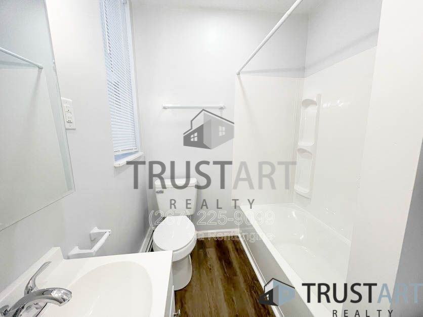 3347 Frankford Ave #1 - Photo 7 of 10