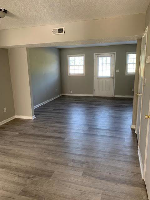 1544 Ashland Dr #C - Photo 5 of 19