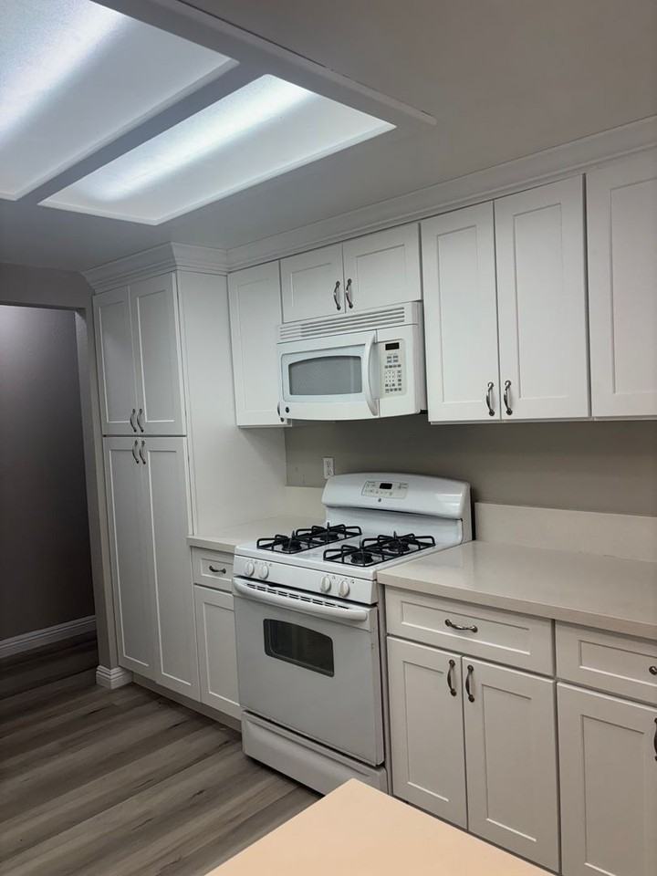 26219 Corona Dr - Photo 2 of 12